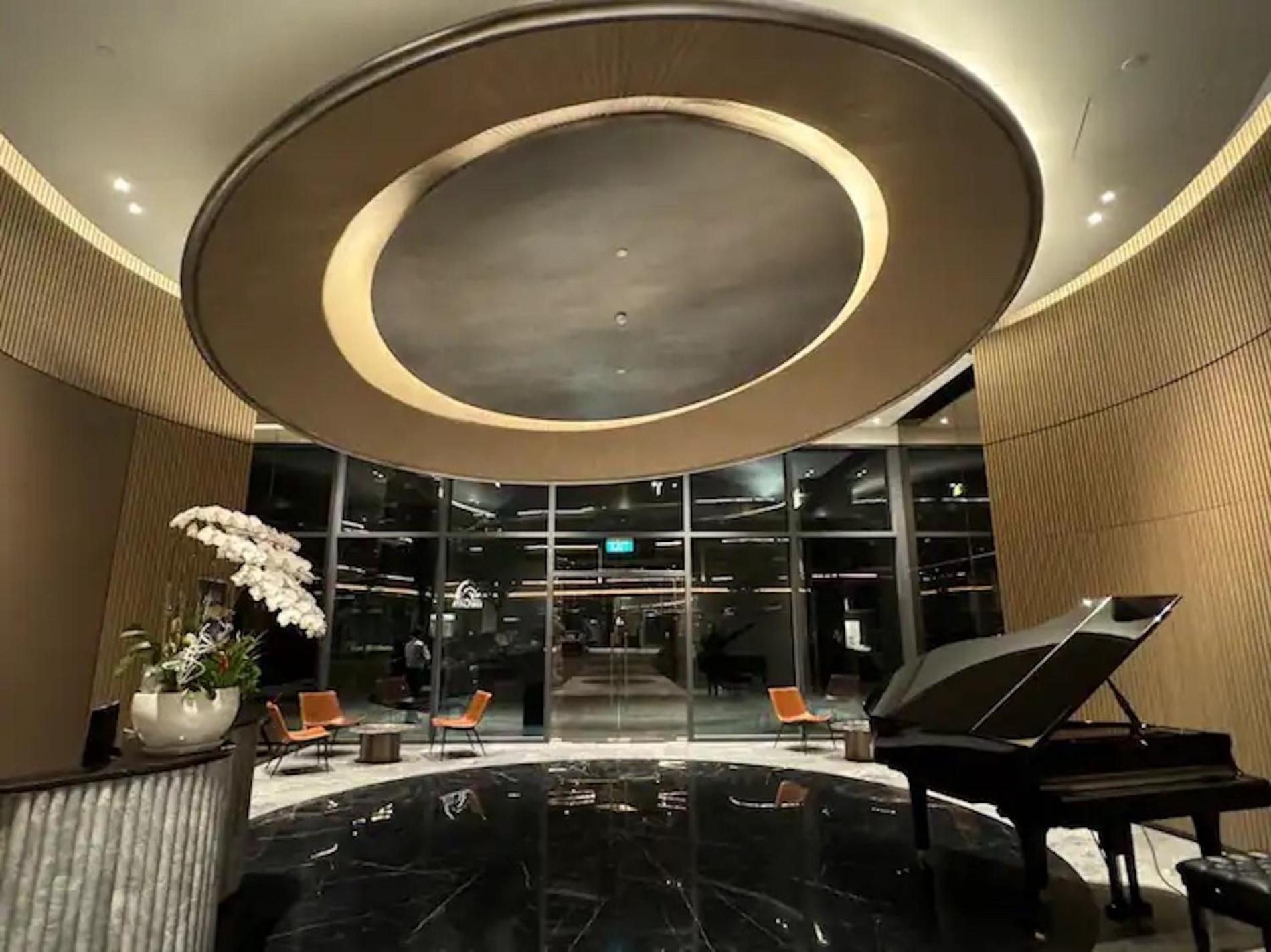 The Opera Apartment Cental Saigon Free Pool-Gym-Sauna Room- Golf Mini Ho Chi Minh-Byen Eksteriør billede
