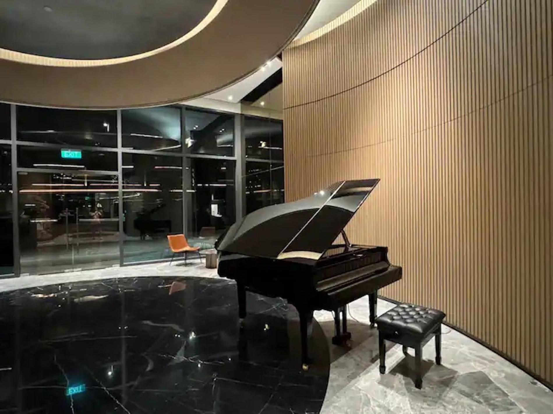 The Opera Apartment Cental Saigon Free Pool-Gym-Sauna Room- Golf Mini Ho Chi Minh-Byen Eksteriør billede