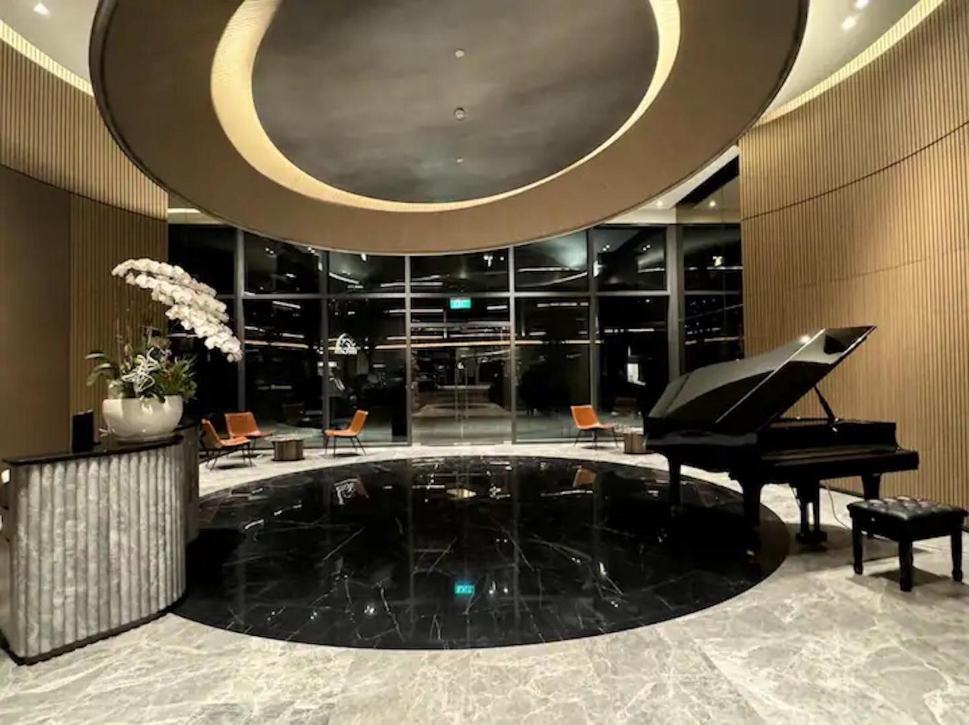 The Opera Apartment Cental Saigon Free Pool-Gym-Sauna Room- Golf Mini Ho Chi Minh-Byen Eksteriør billede