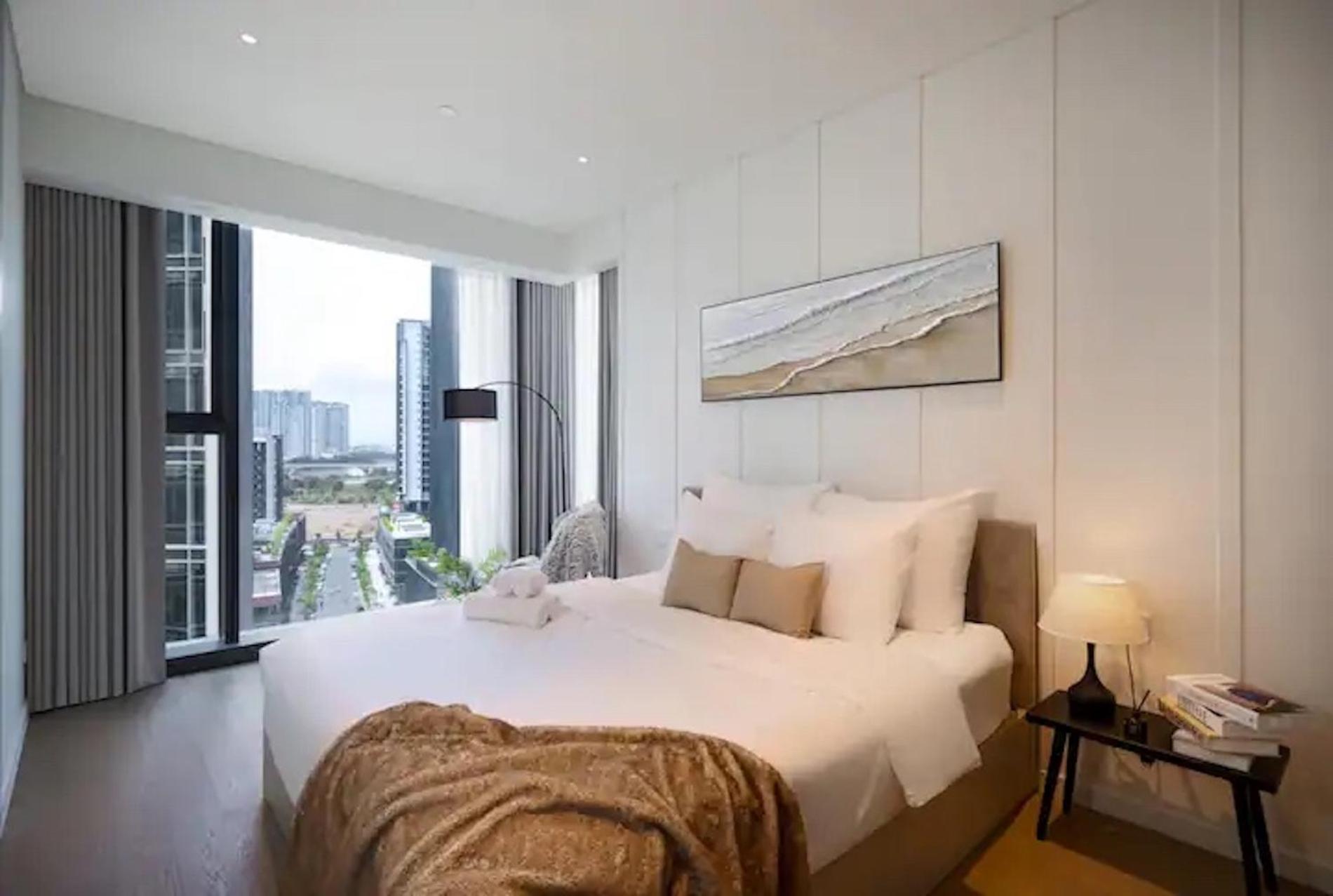 The Opera Apartment Cental Saigon Free Pool-Gym-Sauna Room- Golf Mini Ho Chi Minh-Byen Eksteriør billede