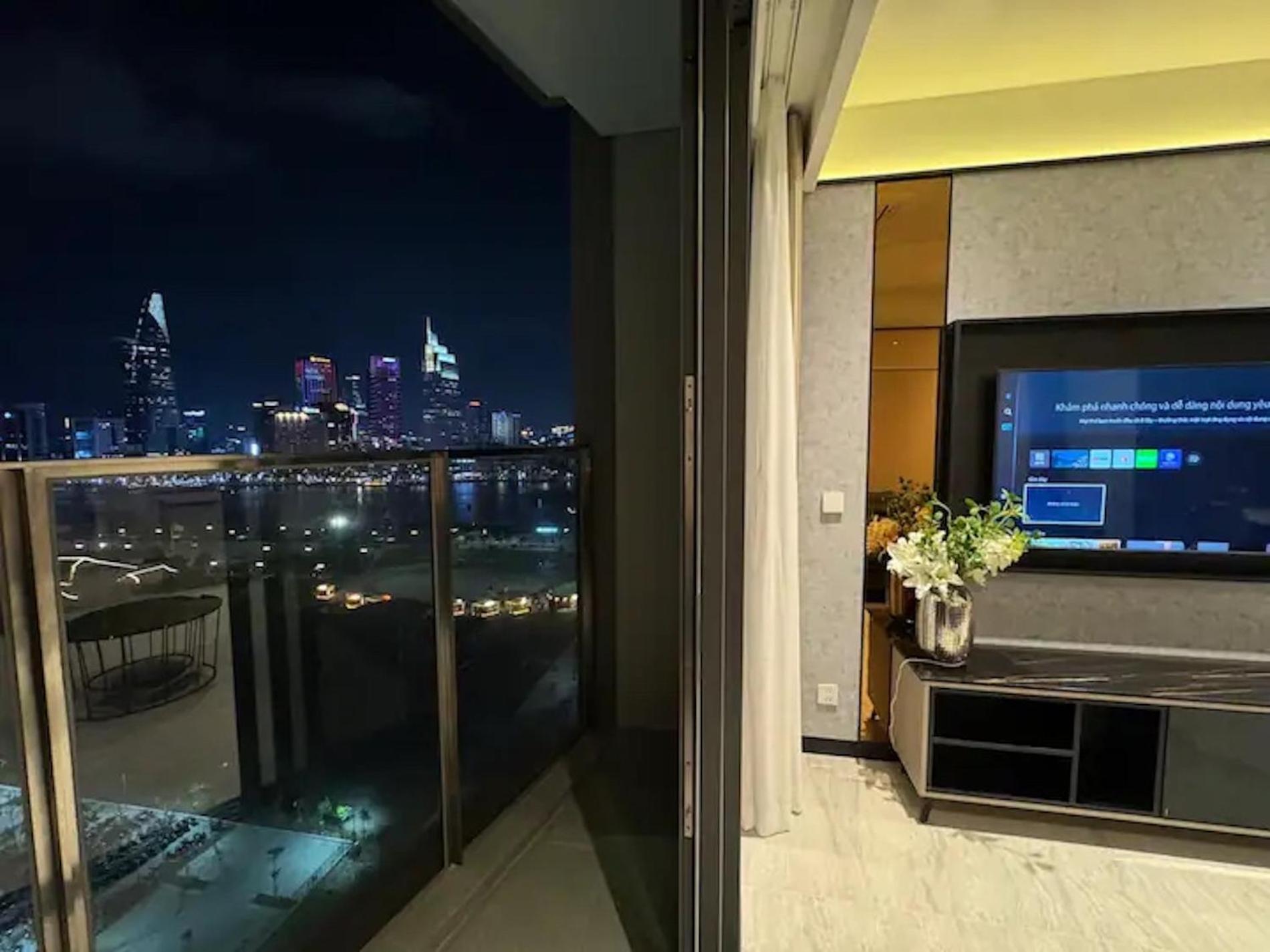 The Opera Apartment Cental Saigon Free Pool-Gym-Sauna Room- Golf Mini Ho Chi Minh-Byen Eksteriør billede