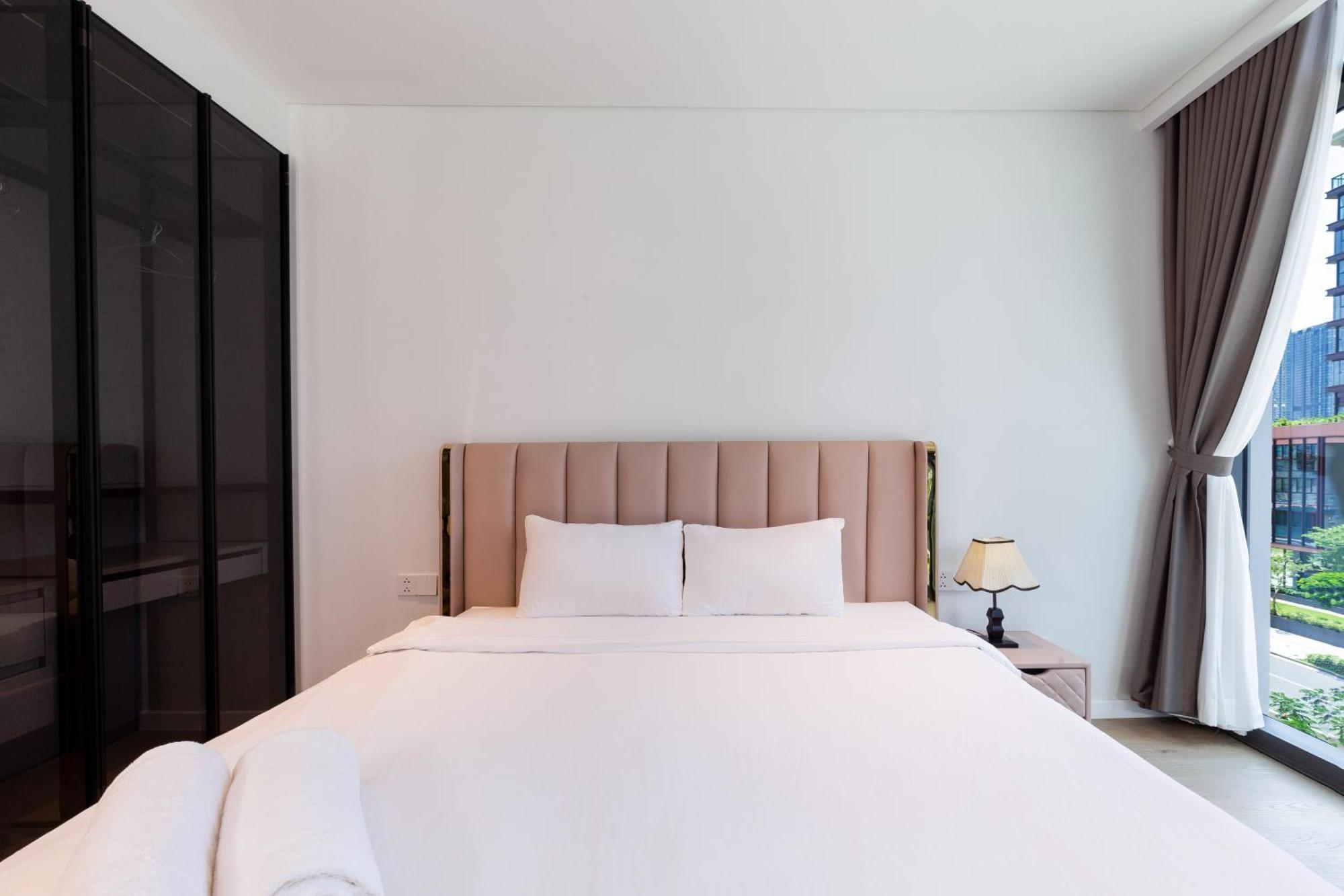 The Opera Apartment Cental Saigon Free Pool-Gym-Sauna Room- Golf Mini Ho Chi Minh-Byen Eksteriør billede